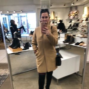 Meet your Posher, Annie